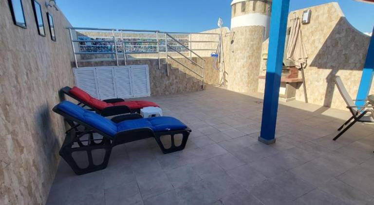 Apartment with pool — photo 5