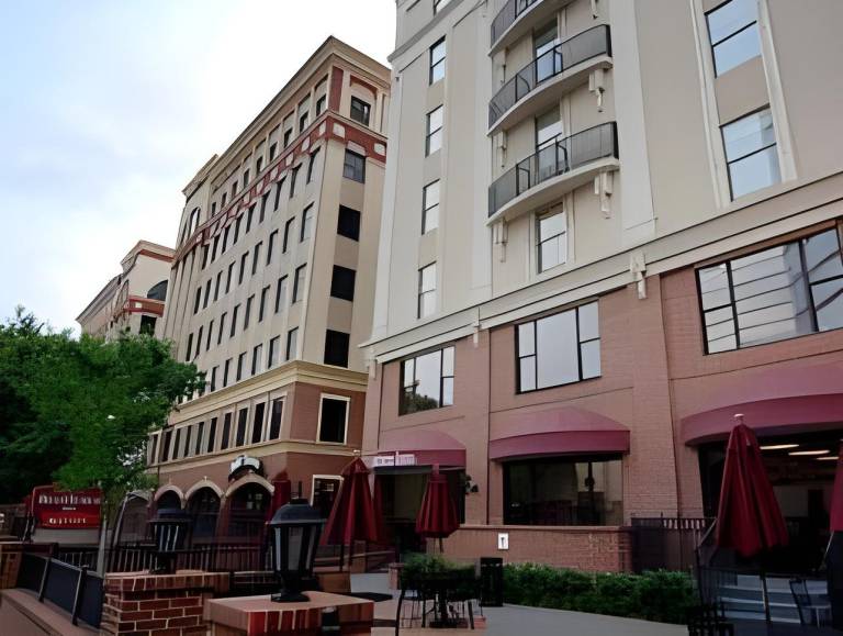 Residence Inn by Marriott Atlanta Midtown/Peachtree at 17th in Atlanta, GA