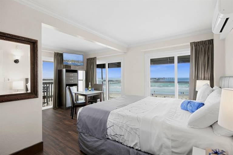 Ocean Beach Hotel — photo 2