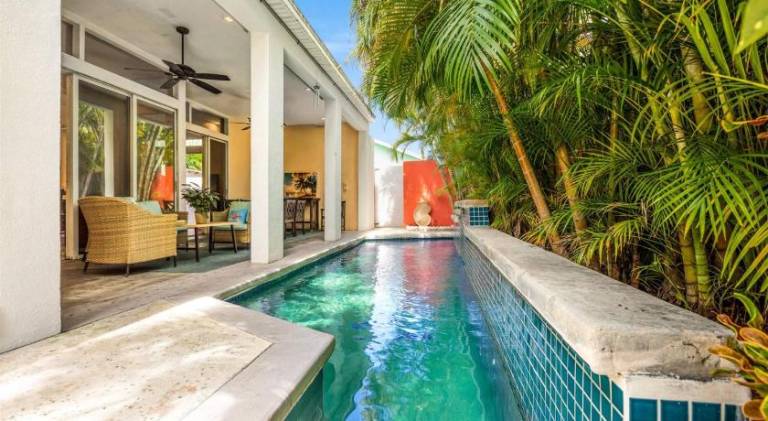 Charming vacation home with pool | Near Southernmost Point | Close to the beach | Pet-friendly — photo 3