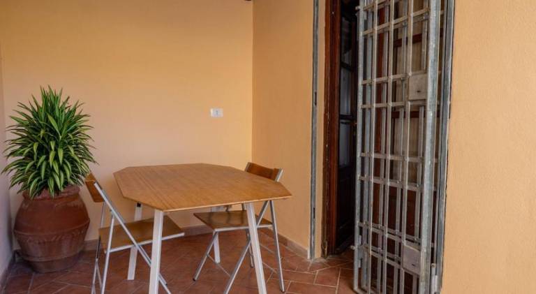 Apartment with 1 room for 6 persons — photo 3