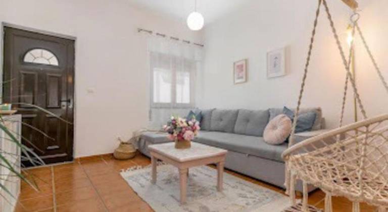 Vacation home with 2 rooms for 6 persons in Lagos