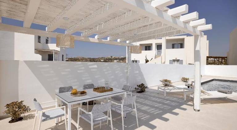 Fully equipped charming house with yard, barbecue & private pool | Next to the beach | Pets are welcome — photo 5