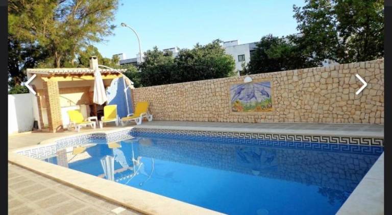 Beautiful rental apartment with barbecue, terrace & private pool | Suitable for remote work | Pets are welcome in Lagos