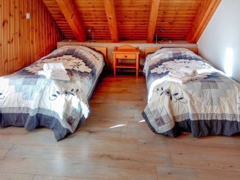 Fully equipped rental apartment with sauna, pool & hot tub | Mountain view | Pet-friendly — photo 5