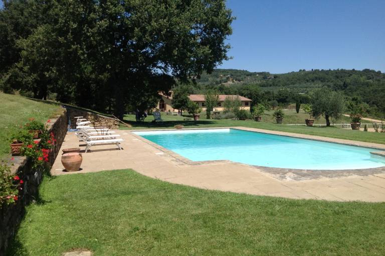 Villa with garden, BBQ & private pool — photo 2
