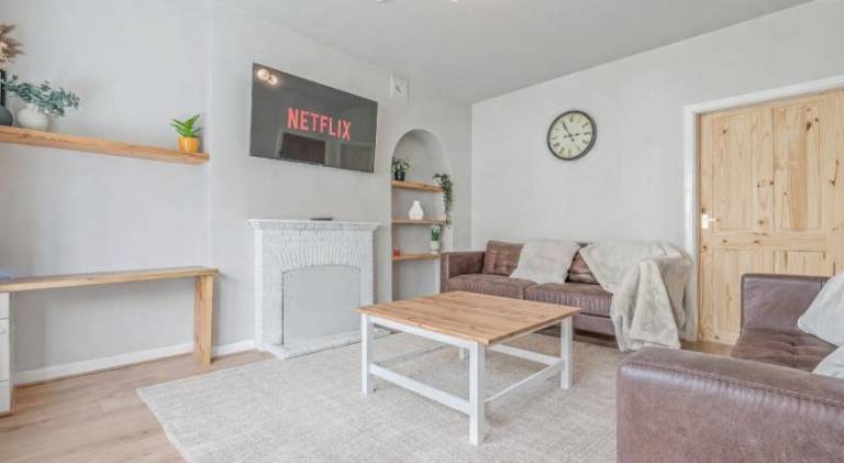 Vacation home with 1 room for 5 persons in Birmingham
