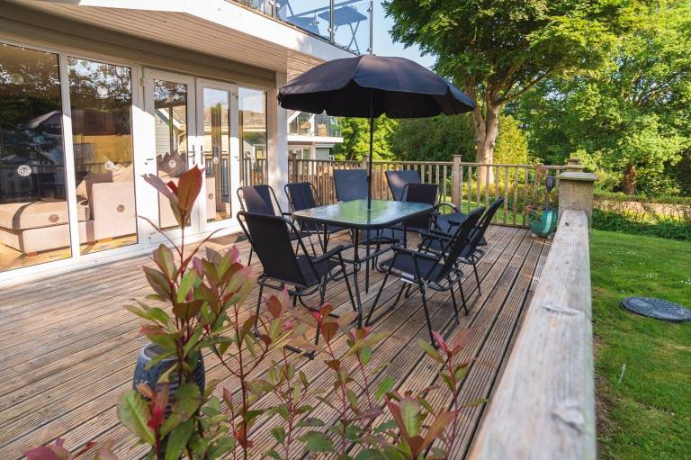 Child-friendly charming cottage with yard | Dogs allowed — photo 4