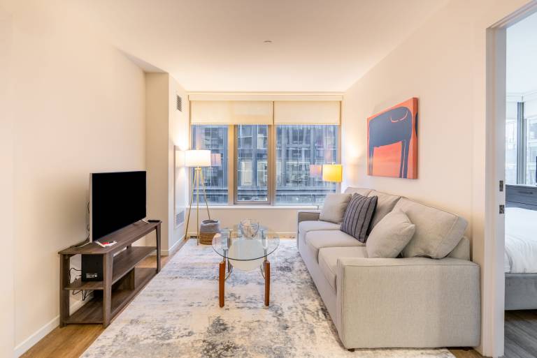 Rental apartment with pool | Perfect for remote work in Cambridge, ON