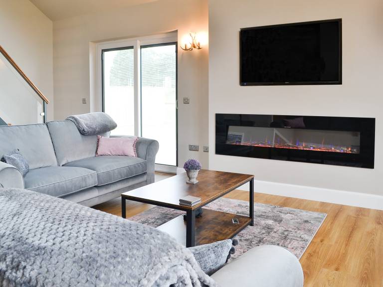 Children-friendly beautiful cottage with garden, grill & terrace | River view | Pets allowed — photo 3
