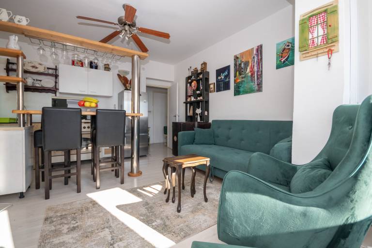 Rental apartment with terrace | Garden view in Omis