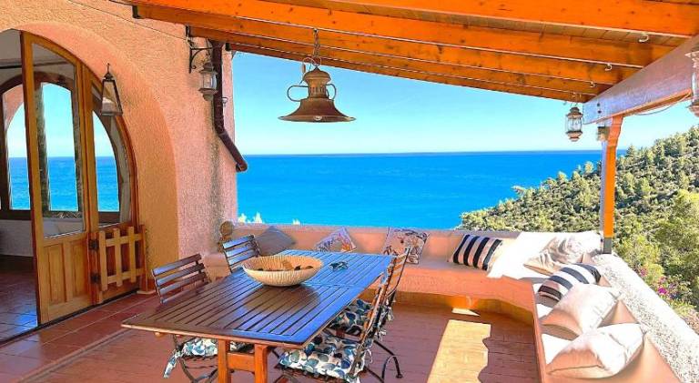 Villa with pool, garden & patio | Suitable for remote work — photo 2