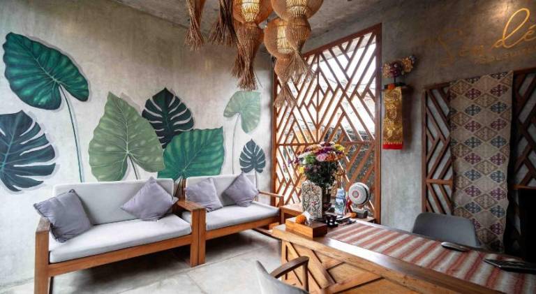The Sender Pool Suites — photo 4