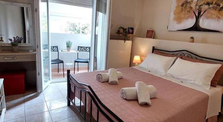 Pleasant holiday apartment with terrace | Perfect for remote work | Pets allowed in Heraklion