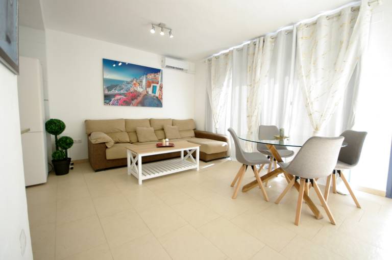 Apartment with pool & patio — photo 5