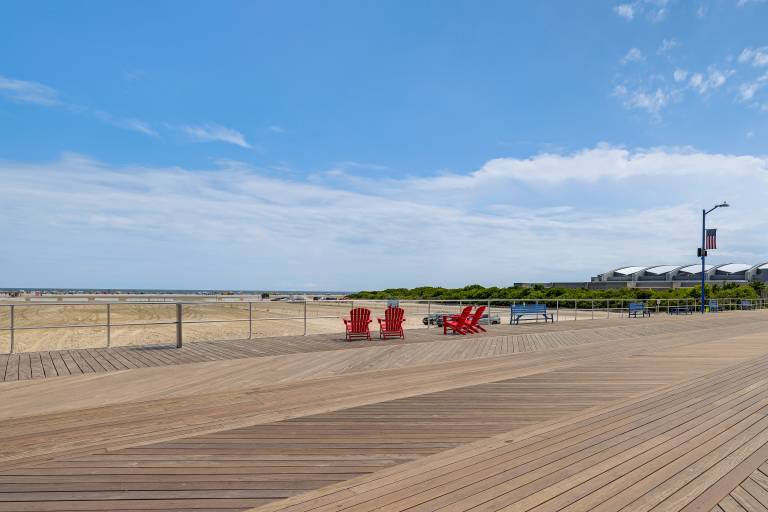 Walk to Beach & Explore Boardwalk: Wildwood Escape — photo 4