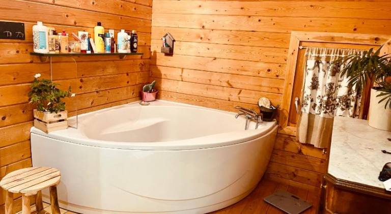Cottage atypique avec piscine & acces au lac 6 personnes — photo 4