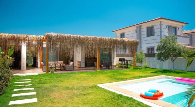 Beautiful villa with terrace, barbecue & private pool | Suitable for remote work | Pet-friendly — photo 4