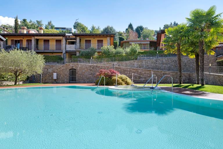 Apartment “Pure Relaxation Between Lake and Mountains” with Pool, Terrace & Whirlpool — photo 2