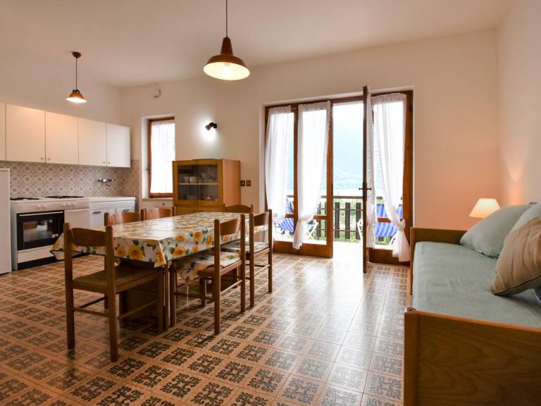 Holiday apartment with terrace & yard | Lake view — photo 2