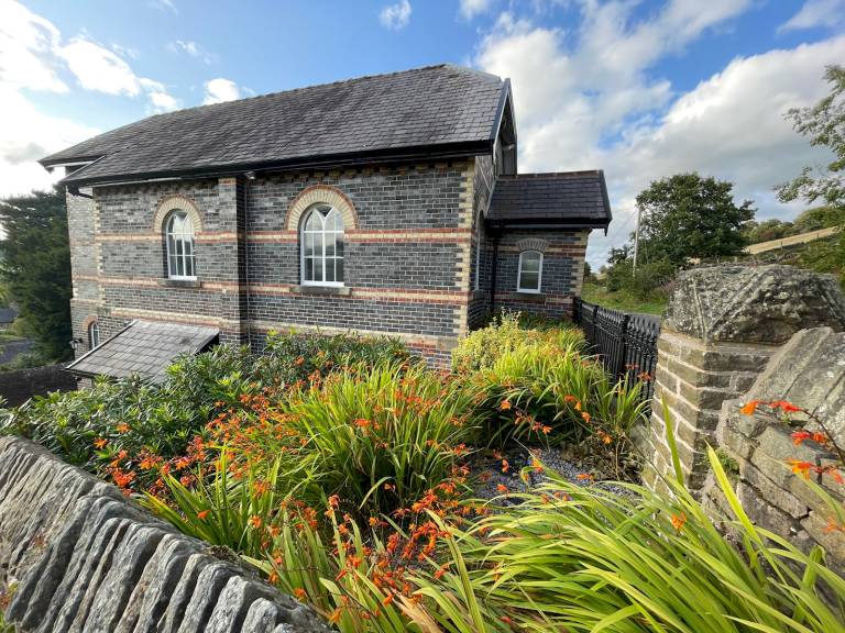House  Chinley