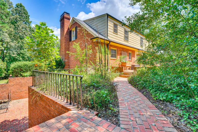 2 Mi to Main St Thomasville: Family Home w/ Games in Thomasville, NC