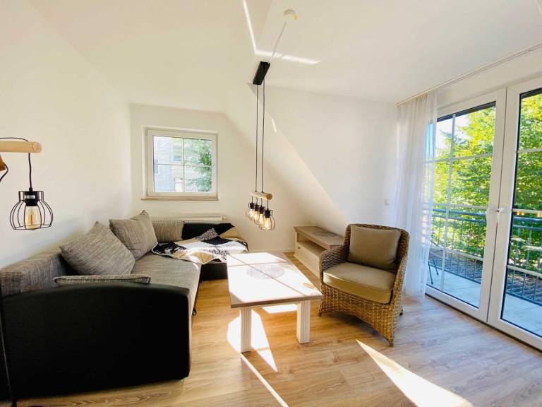 52 m² Fewo für 3 Personen mit Balkon, Parkplatz & Hund erlaubt – Haus Diana — photo 2