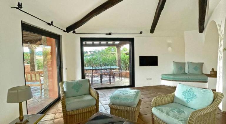 Rental apartment with pool — photo 2