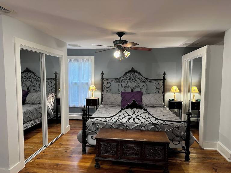 Bed and breakfast  Gaithersburg