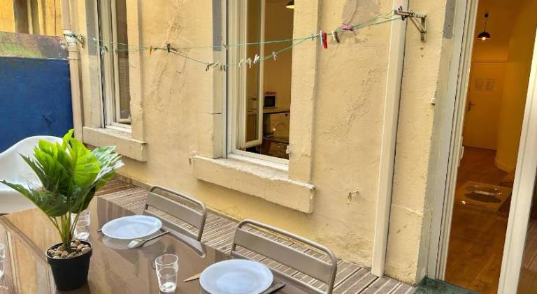 Chez Marie et Romain- appartement de charme au cœur de la Joliette proche Panier centre ville — photo 3