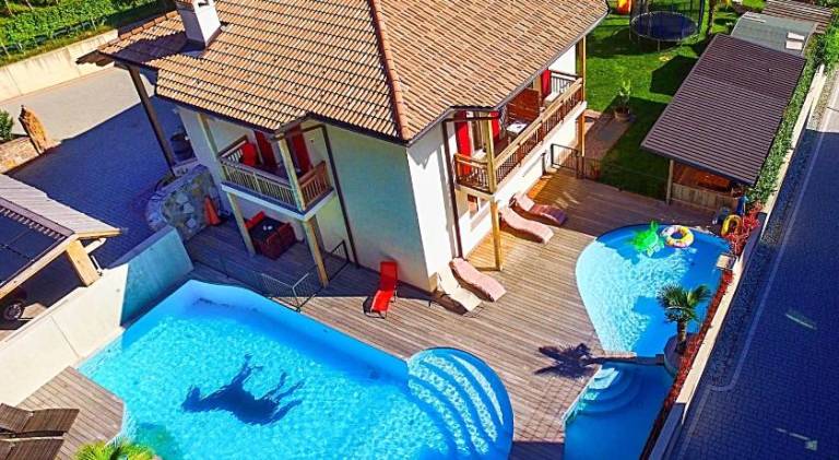Rental apartment with yard, private pool & jacuzzi in Caldaro Sulla Strada del Vino