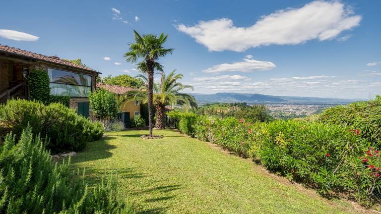 Fully equipped villa with garden, grill & patio | Pool view | Good for workation | Pets allowed — photo 5