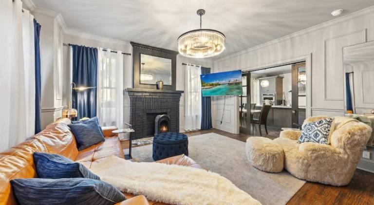 Vacation home | Suitable for remote work in Dallas, TX