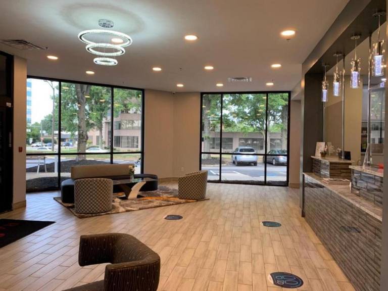 Comfort Inn & Suites — photo 2