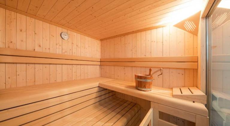 Rental apartment with yard, patio & sauna — photo 5