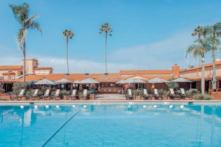 Resort La Jolla Shores