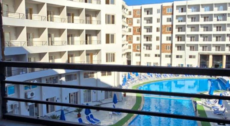 Holiday apartment with pool in Hurghada