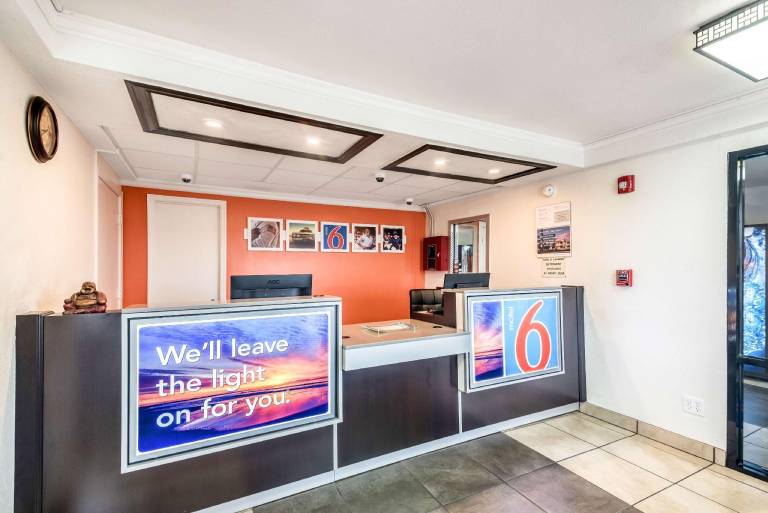 Motel 6 Anniston, AL — photo 2