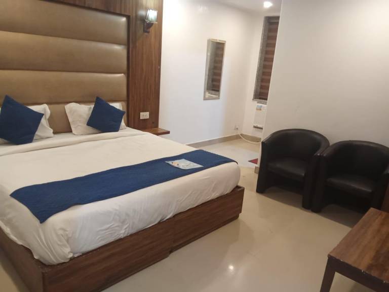 House with sauna in New Delhi