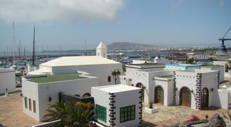 Fully equipped vacation home with yard, terrace & private pool | Suitable for remote work | Dogs allowed — photo 4
