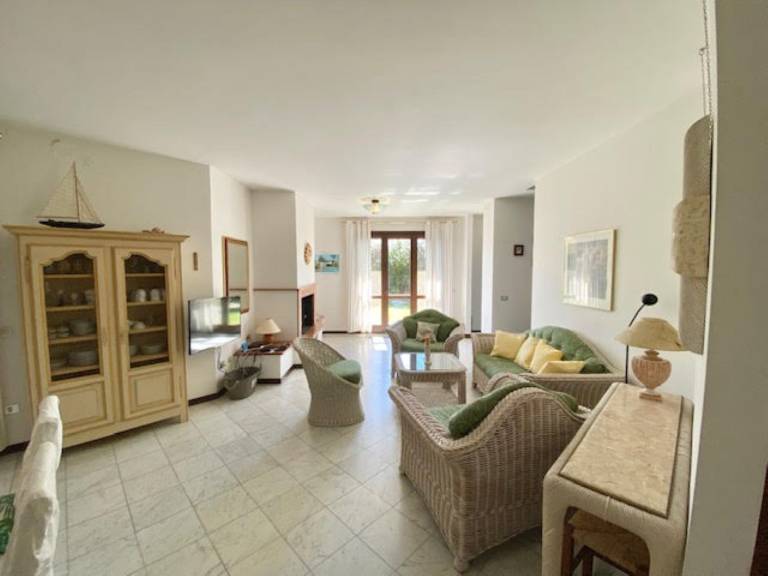 Family-oriented ample villa with private pool, garden & terrace | Sea view | Dogs allowed — photo 4
