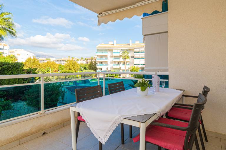 Fully equipped charming holiday apartment with hot tub, heated pool & terrace | Garden view | Beach nearby | Pets are welcome — photo 2