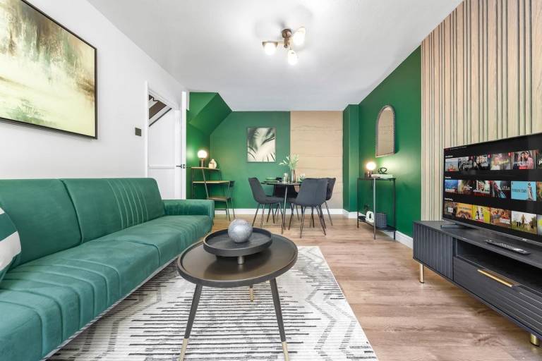 Apartment  Luton