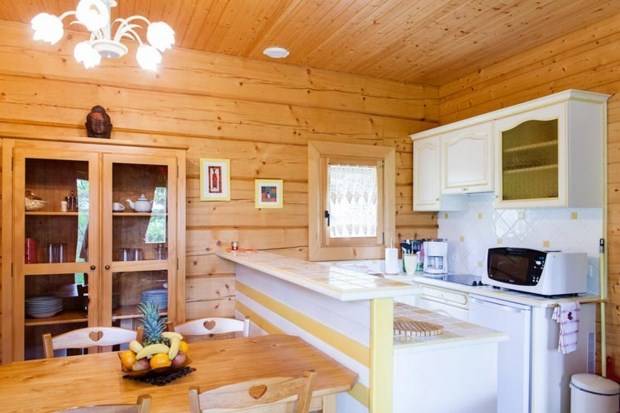 Chalet with heated pool, yard & terrace | Panoramic view — photo 4
