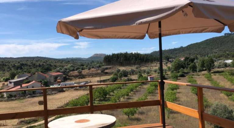 Lovely vacation home with patio & garden | Perfect for remote work | Pets are welcome — photo 2
