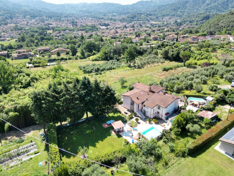 Ample house with pool, grill & yard | Panoramic view | Pets are welcome — photo 5