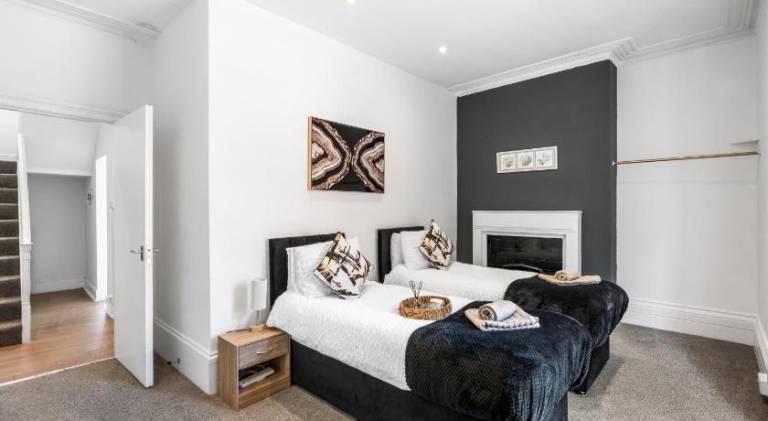 Modern and spacious maisonette in Brighton