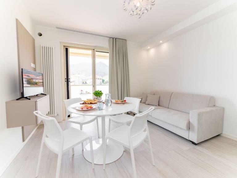 Fully equipped apartment with pool & terrace | Pets are welcome — photo 4