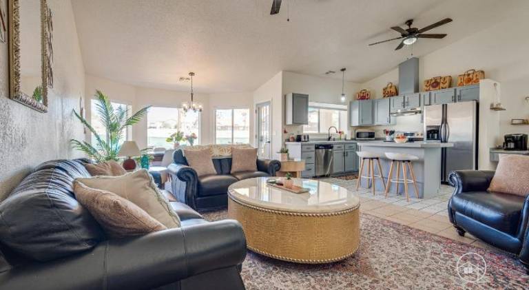 Vacation home with garden & barbeque in Bullhead City, AZ