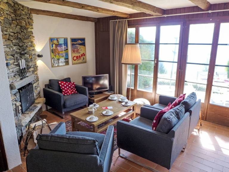 Fully equipped house with yard, terrace & barbecue | Mountain view | Pets are welcome — photo 2